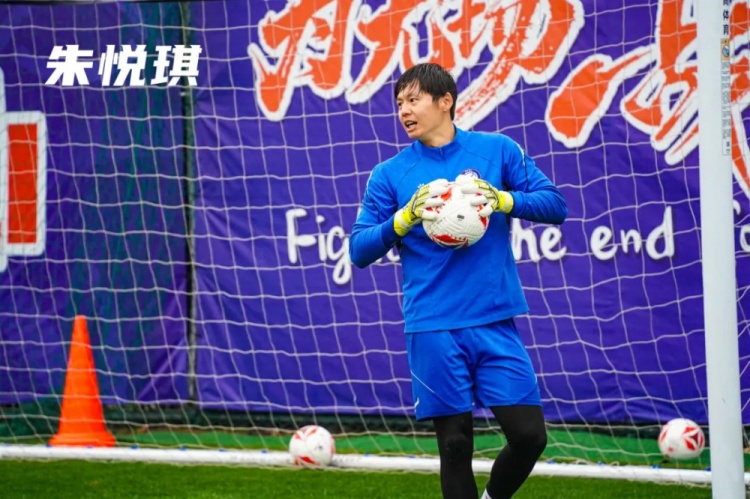 图集 | 无锡吴钩雨中训练，全力备战