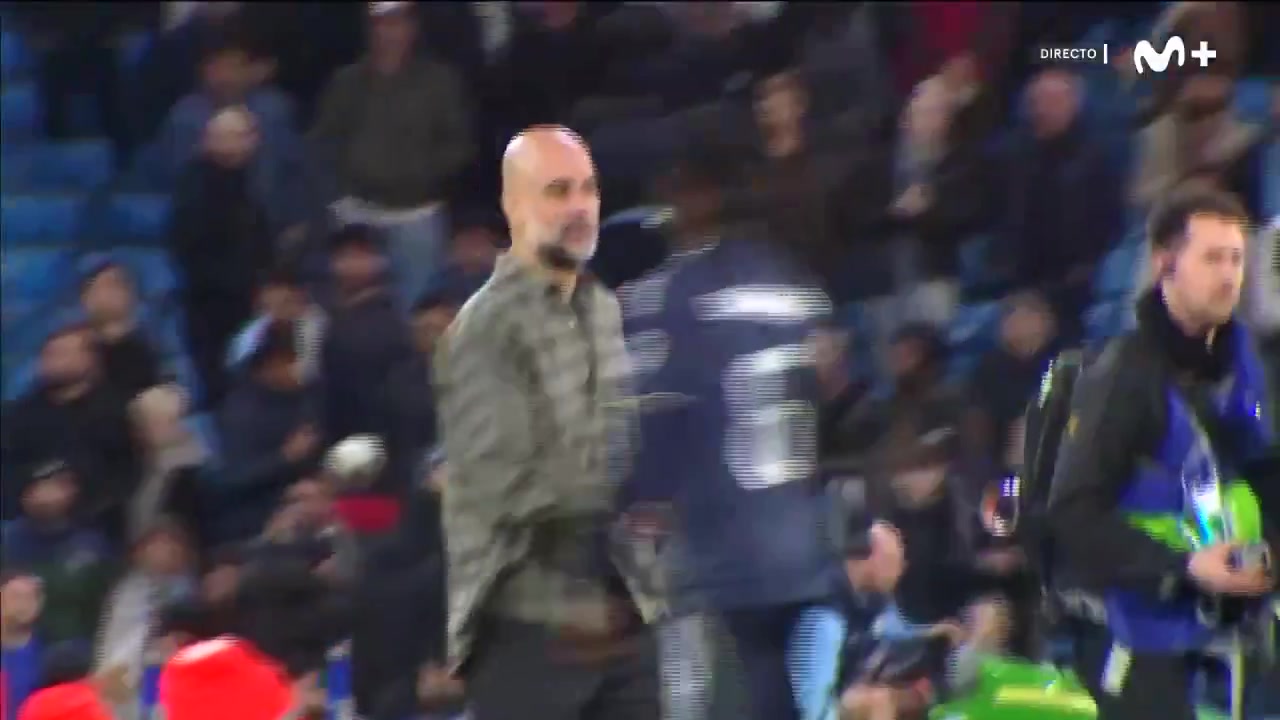 聊啥了？瓜帅与吕迪格握手发生口角，被劝开后瓜帅隔空送飞吻        </div>
        <div class=