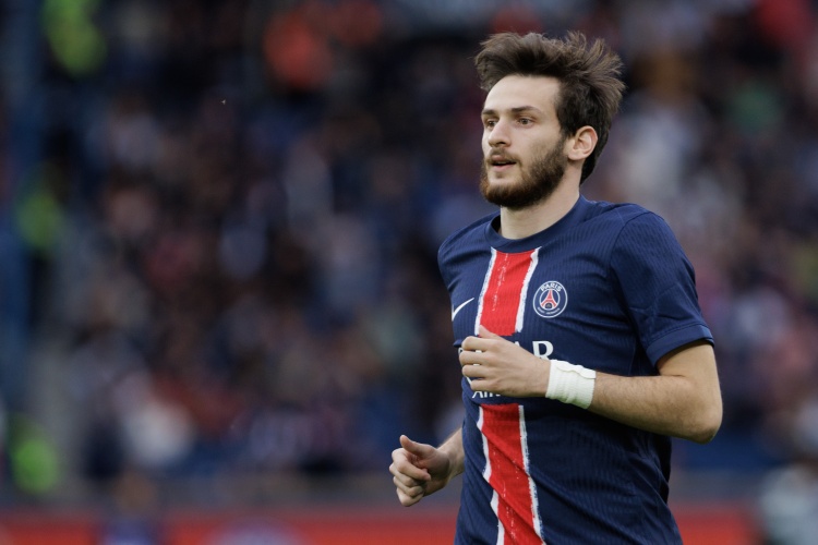 K77：能打进切尔西三个球太棒了，我会在每场比赛都努力证明自己