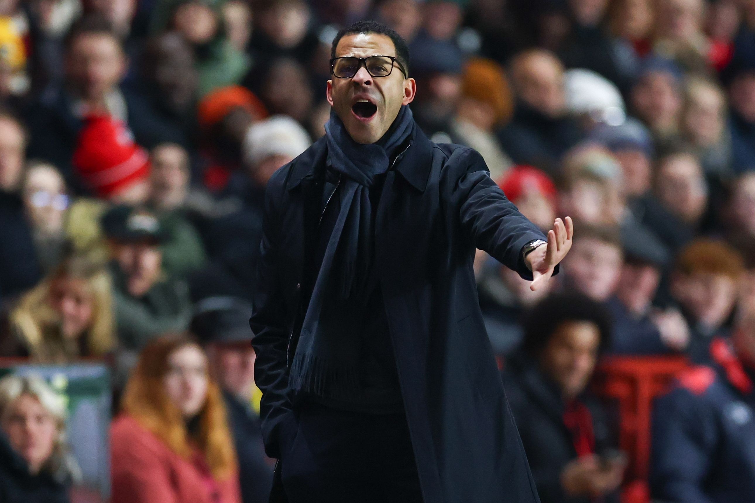 切尔西队史首次欧冠两回合淘汰赛丢掉8球，英格兰球队第三次