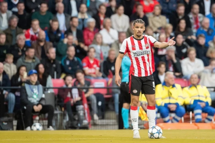 库拉索主力中卫奥比斯波无缘战国足！身价400万欧，效力埃因霍温