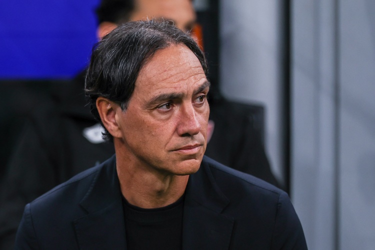 记者:德泽尔比尝试让内斯塔加入他在热刺的教练组,担任助教