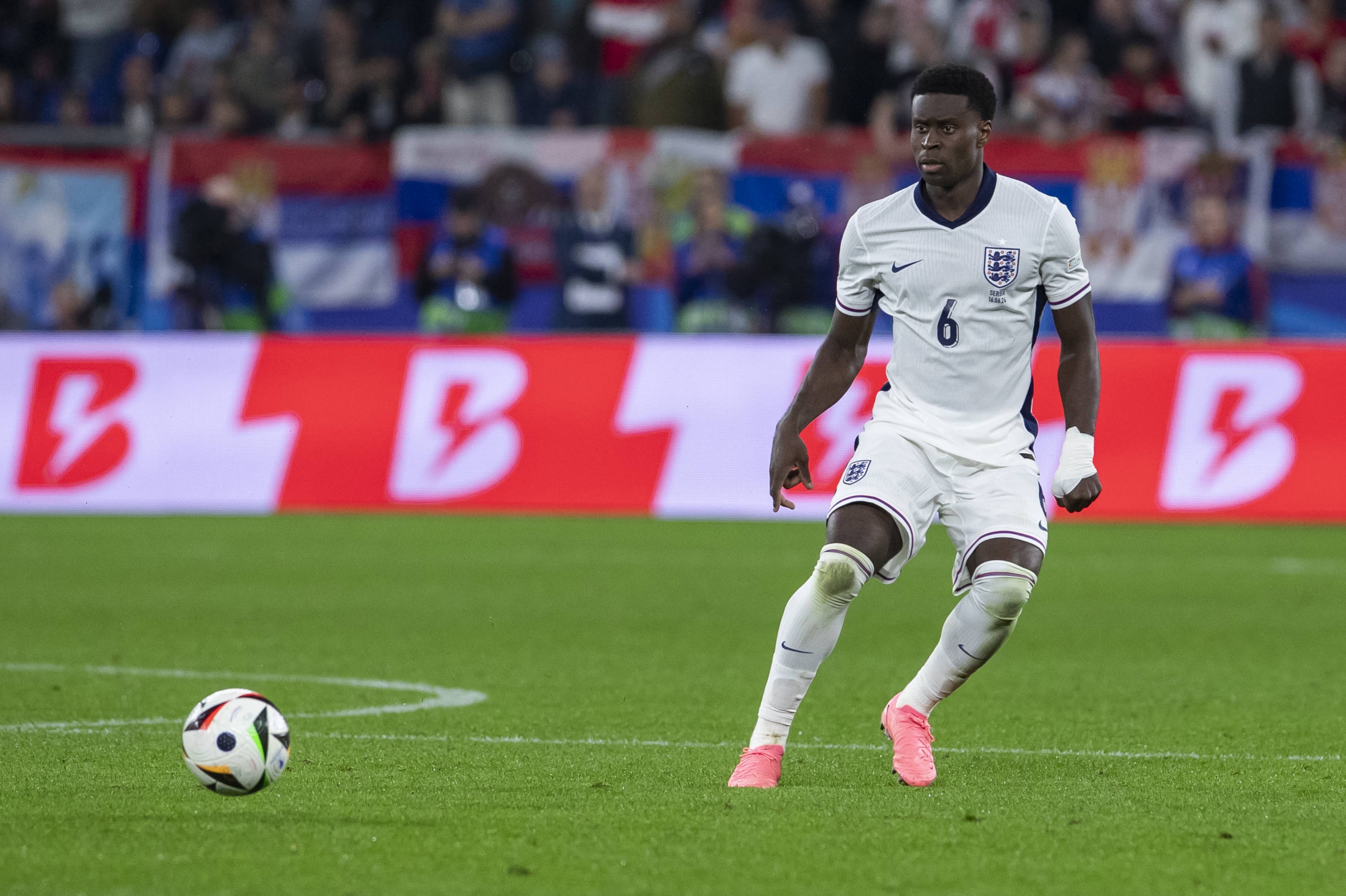 凯恩缺阵,格伊成英格兰国家队队史第129位场上队长